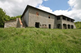 Tuscany, Santa Fiora farmhouse for sale [730]